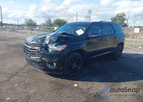 2021 Chevrolet Traverse Fwd Premier z USA, uszkodzony, nr VIN 1GNERKKW5MJ149746
